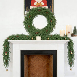 Realistic Wholesale Artificial Christmas Mantle Garland