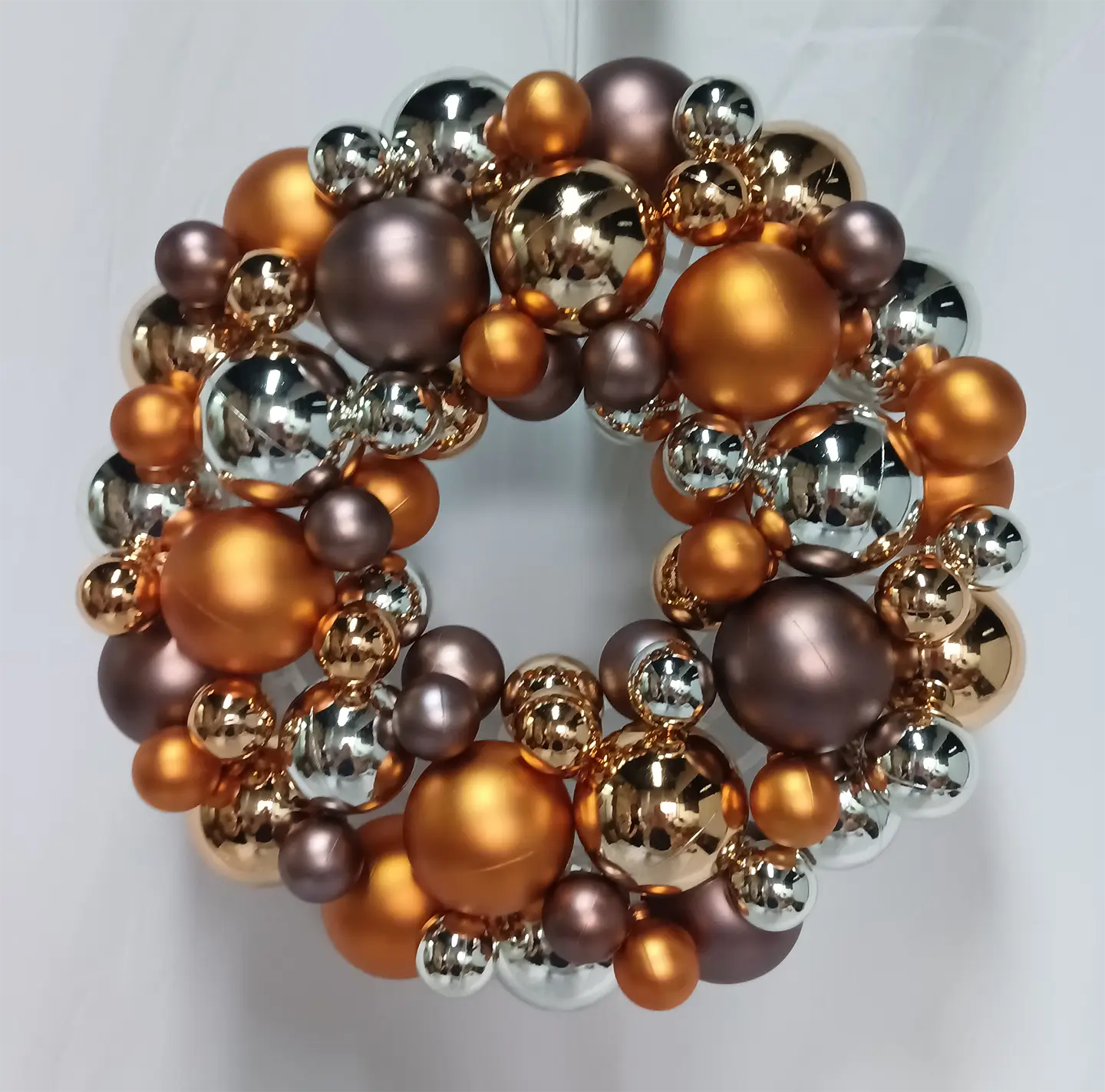 Wholesale Copper & Gold Electroplated Bauble Wreath Luxury Commercial Christmas Decoration