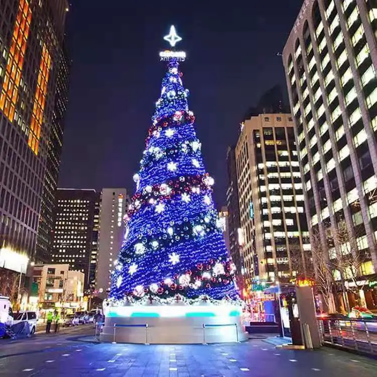 Custom Giant Commercial Tower Christmas Trees for Your Venue
